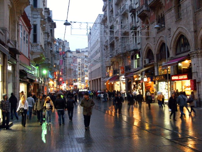 Istiklal_Street